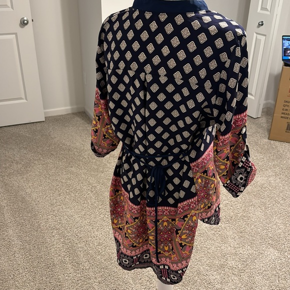 High low blouse - Picture 3 of 3